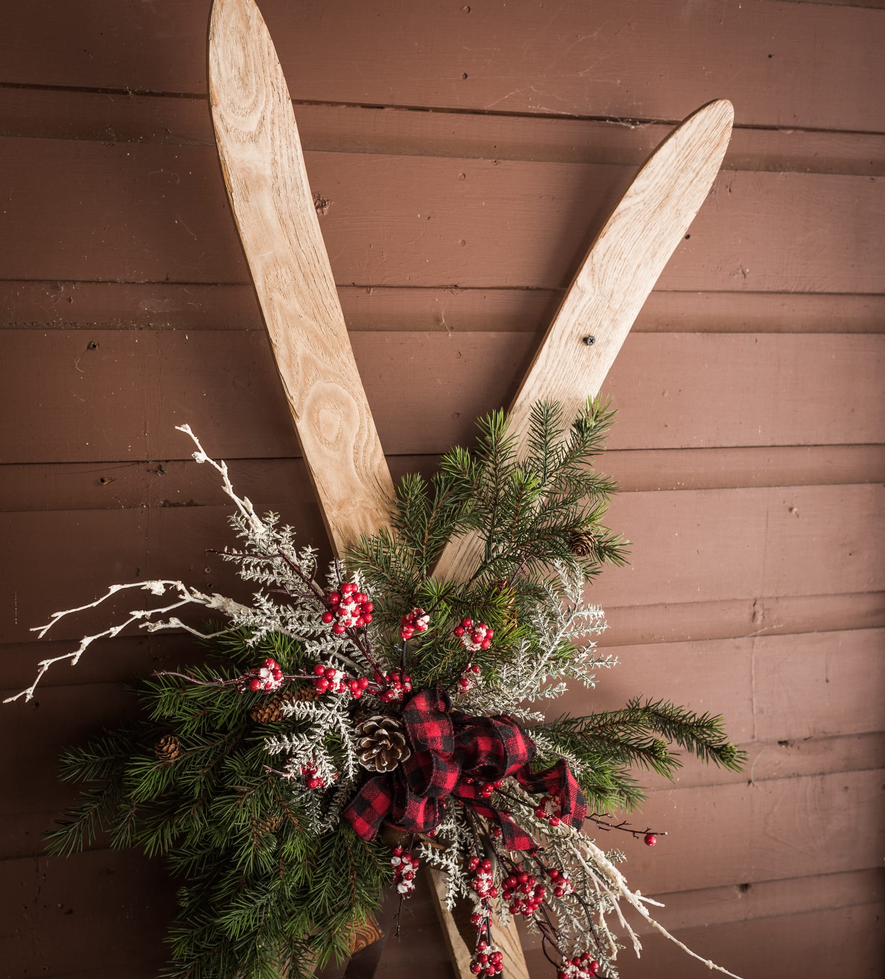 Decorative skis with Christmas decorations.